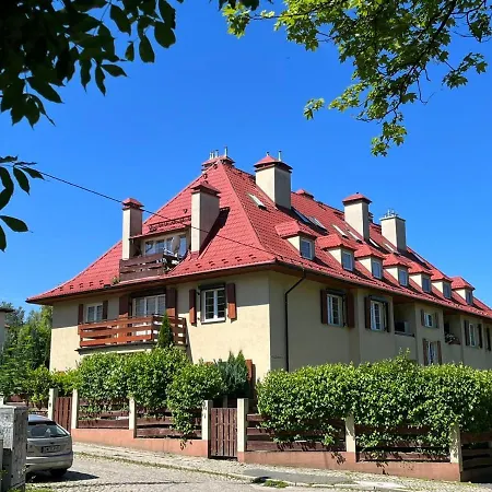 Katarzyny Puzynskiej *