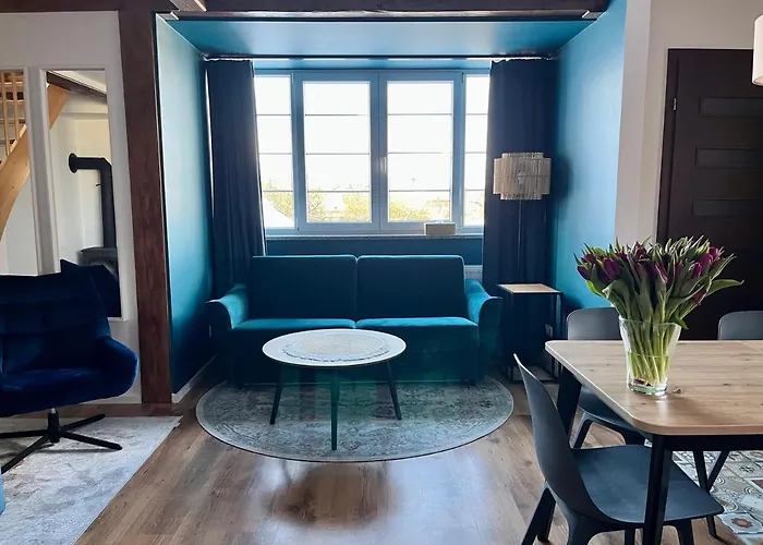 Katarzyny Puzynskiej * يلينيا غورا